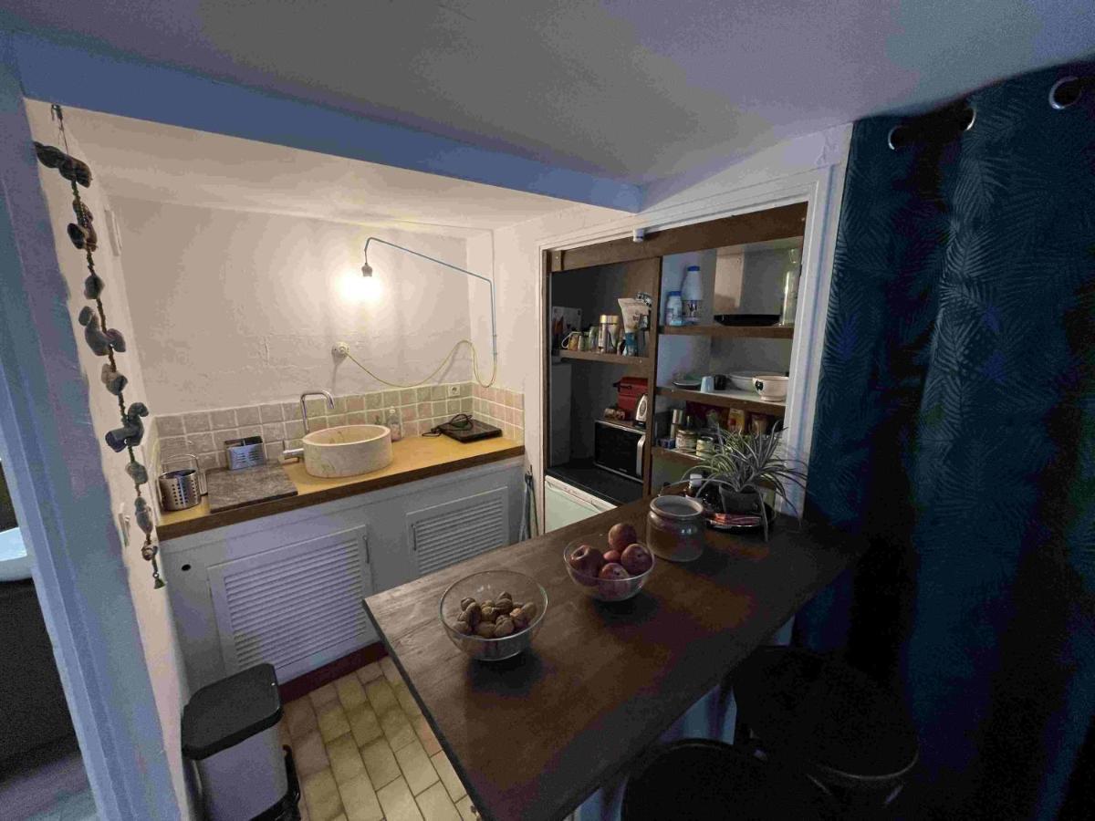 Studio Avec Terrasse Sur Cour, Authentique, Calme Avignon Kültér fotó